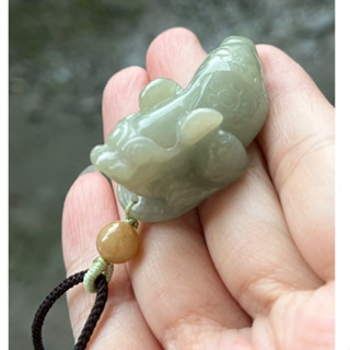 璞沁 翡翠～天然翡翠a貨帶飄花三腳蟾蜍