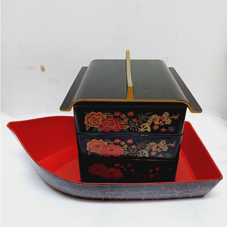 出貨包泡泡紙) 水果盤 糖果盒 禮盒 餅乾盒 過年糖果盒 瓜子盤 堅果盒 糖果零食盒 塑膠 船 小雞 日本