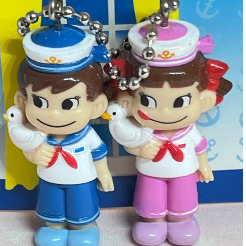 日本帶回來的不二家水兵服吊飾娃娃一對