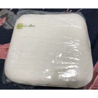 近全新(僅布套清洗過，未使用)-媽咪小站 VE 有機棉安全初生塑型枕-枕心+有機棉布套