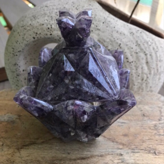 能量紫水晶碎石灌膠擺飾～華麗大珠寶盒有蓋子