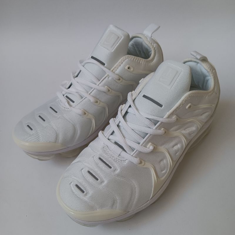 NIke｜AIR Vapormax Plus White｜限量氣墊魚骨潮鞋｜全新｜US:10｜跑步氣墊｜VM AIR｜白