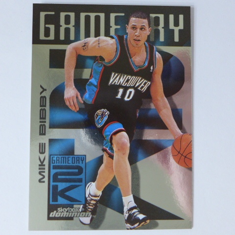 ~Mike Bibby/麥克·畢比~NBA球星 1999年SKYBOX.金屬設計特殊卡