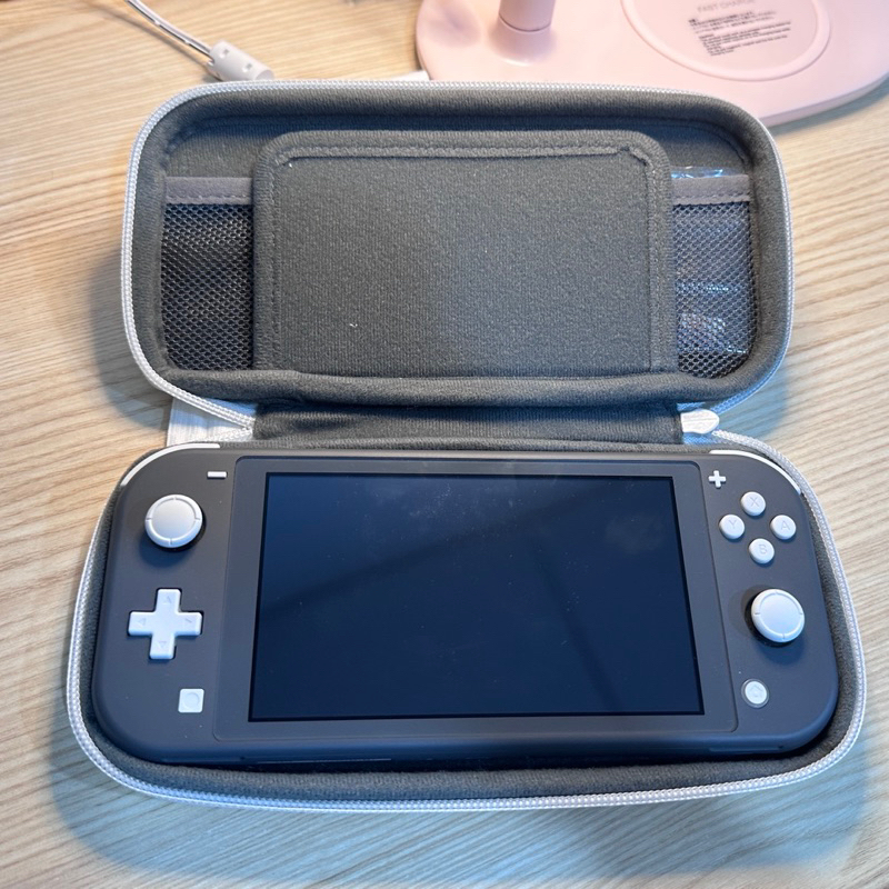 Nintendo Switch Lite 灰色 (二手 遊戲主機*單裸機)