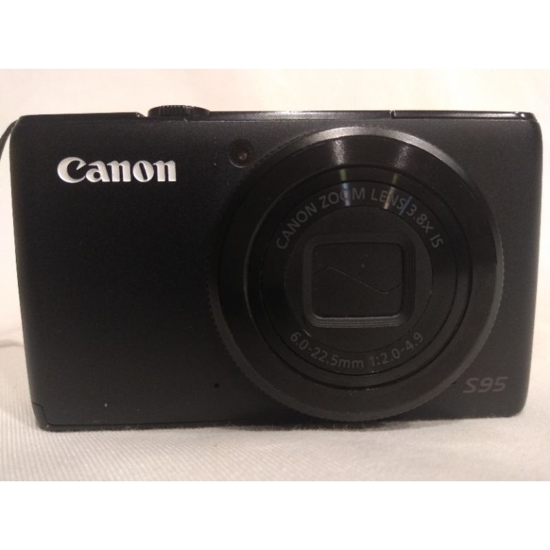 Canon S95 數位相機   f/2.0 大光圈   CCD相機