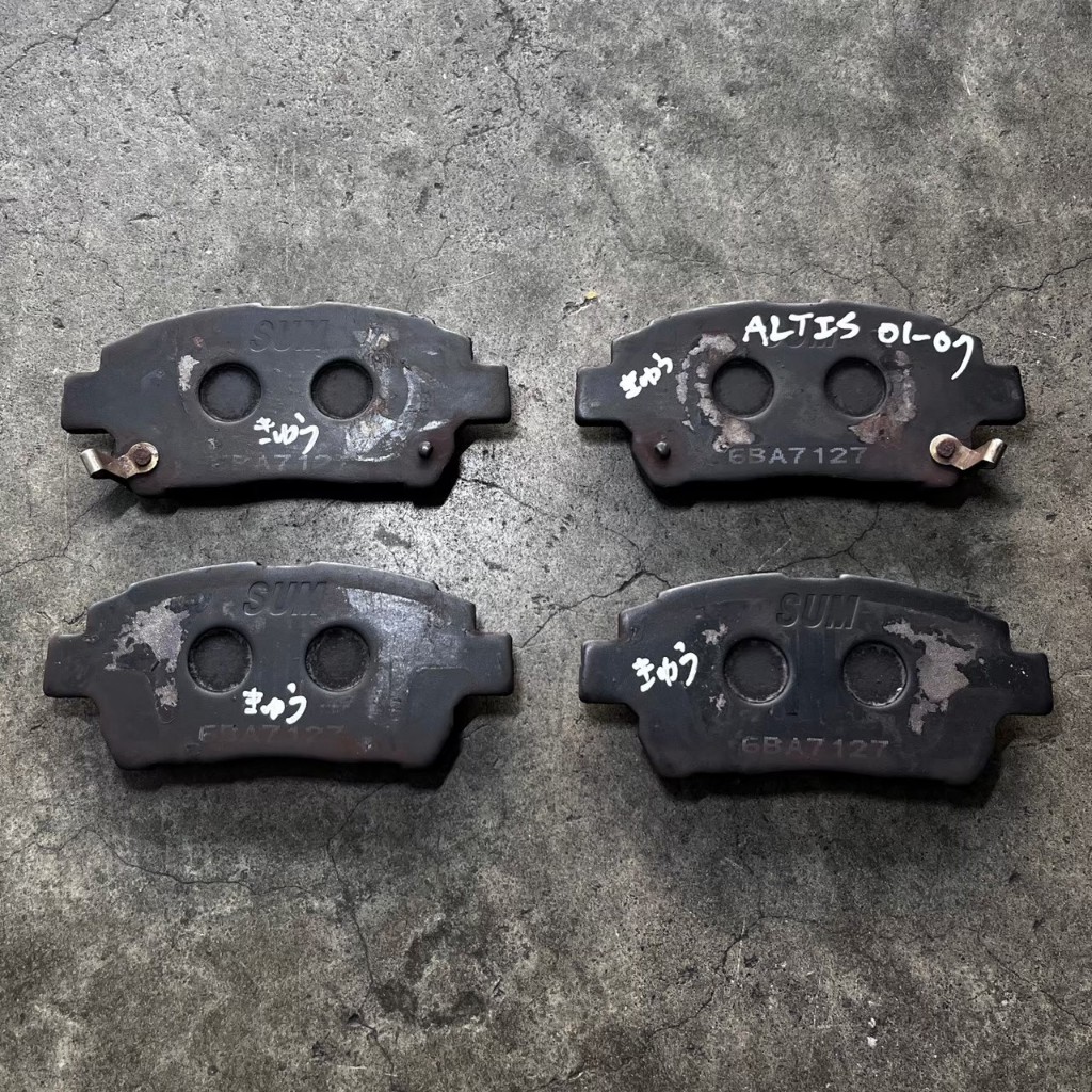 TOYOTA ALTIS VIOS 煞車來令片 煞車皮 前來令片 來令片 前煞車皮 前制動片 前煞車來令片 中古件