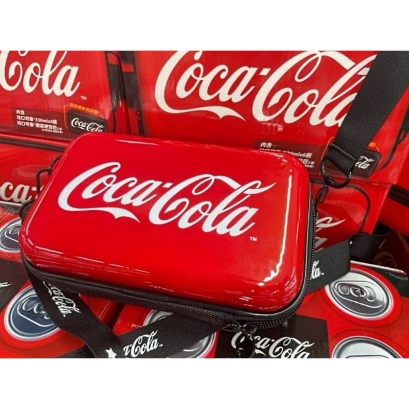 COCA COLA 可口可樂 潮流硬殼包禮盒 黑色款+330mlX6罐／台灣限定