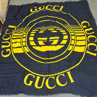 全新 Gucci 深藍色 藍色 黃色 GGLogo 古馳 大方巾 正方型 圍巾 披肩 義大利製 女用 正品 薄款 紗質