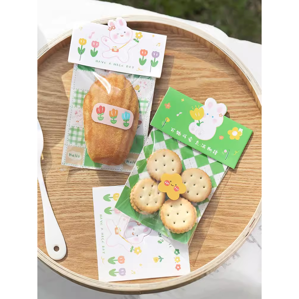 🌸五日工坊🌸 【可愛卡頭標籤】綠葉小兔-頁眉紙卡 杯子蛋糕 烘焙甜點包裝紙卡 壽星分享袋 瑪德蓮包裝 兒童禮物 餅乾袋