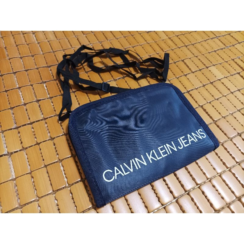 全新正品 時尚品牌 Calvin Klein 側背包 肩背包 手機包 零錢包 卡包 鑰匙包