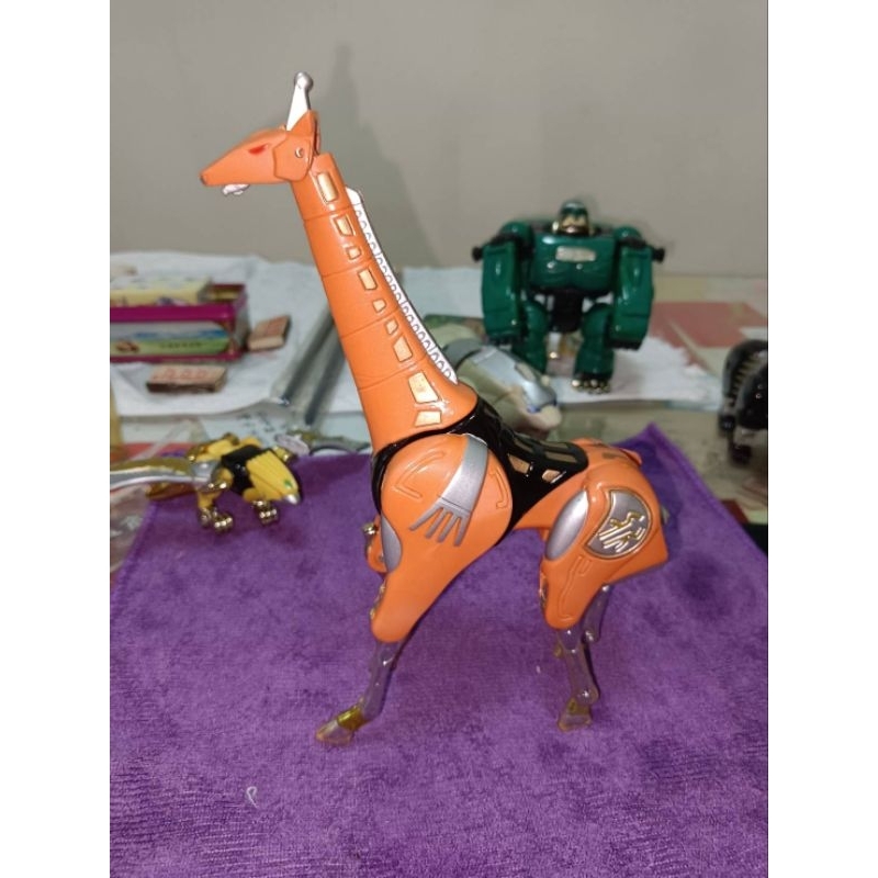 百獸戰隊系列  牙吠連者長頸鹿 公仔 模型