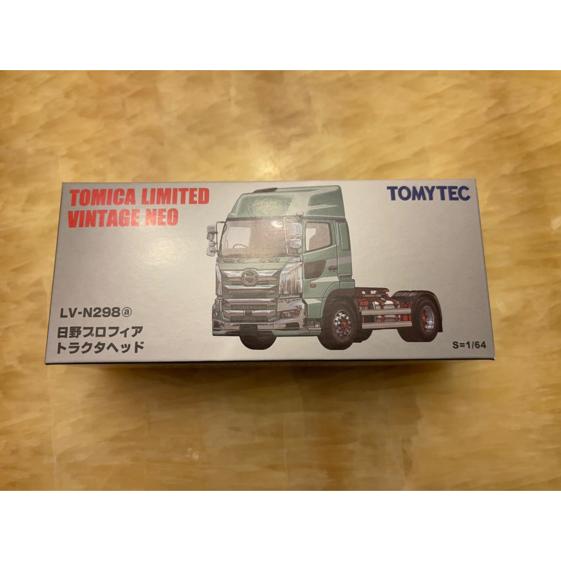 Tomytec LV-N298a日野拖車