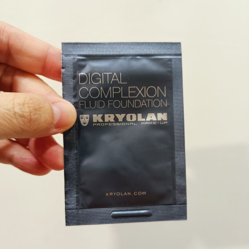 【全新買就送小禮】KRYOLAN 歌劇魅影 超濾鏡粉底液2ml(色號P02) 隨身包  試用組 旅行組 便宜賣