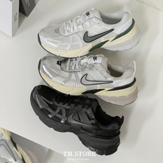 TM_Nike V2K Run 奶油底 老爹鞋 復古鞋 增高 白銀 銀 白綠 黑武士 FD0736-100 001