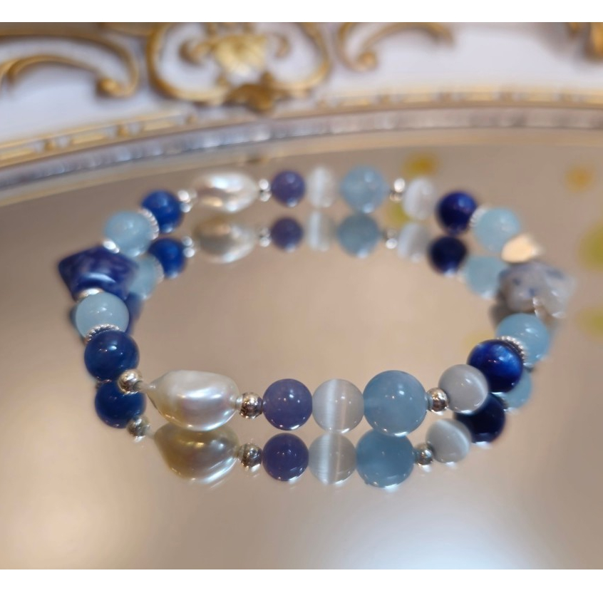 微光幸福水晶手鍊｜藍色珍珠音調 藍晶石、藍紋石、海藍寶、丹泉石、天然淡水白珍珠、白色貓眼石