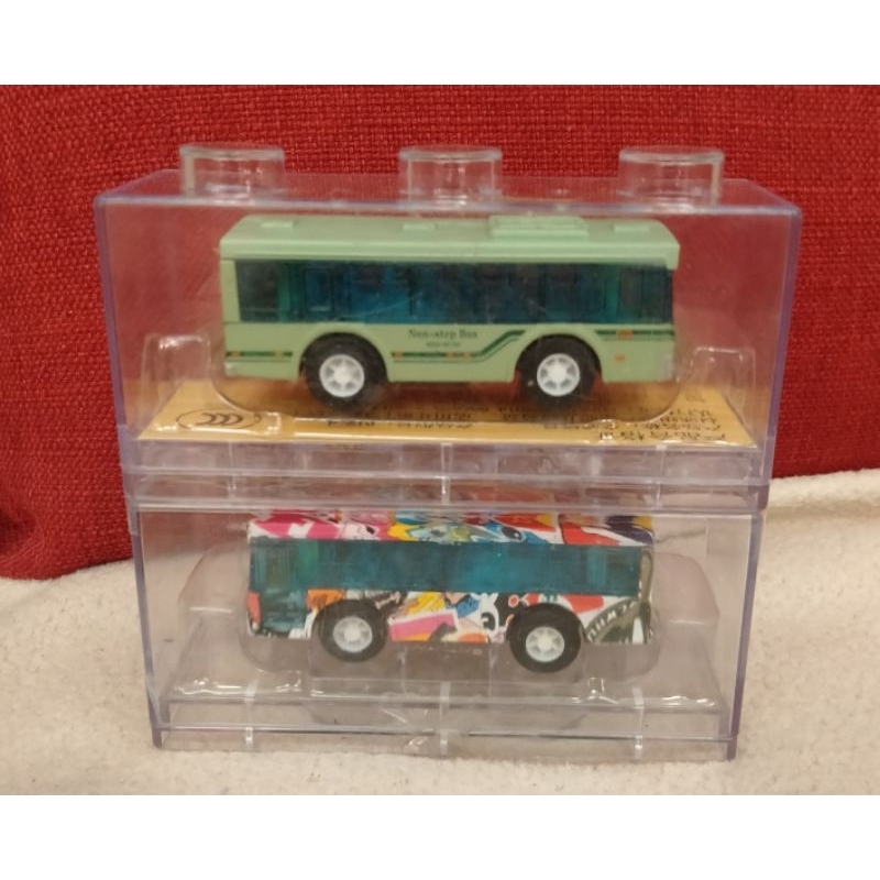 【現貨】 合金迴力車+透明展示盒 迷彩小巴士 公車 遊覽車 露營車 可堆疊 百變造型積木收納盒 回力車 兒童玩具車