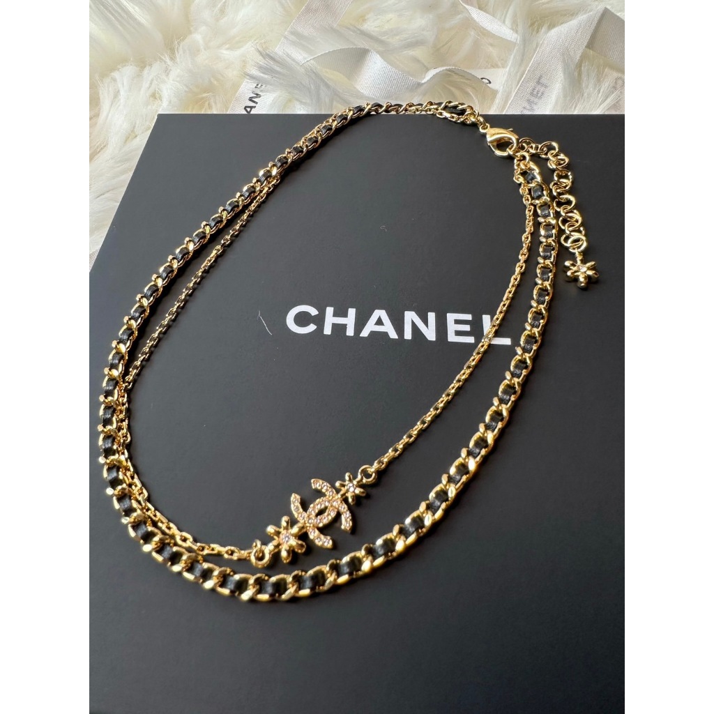 Chanel 皮穿雙鏈 花朵雙c項鍊 日常百搭、上身超美😉 $4xxxx