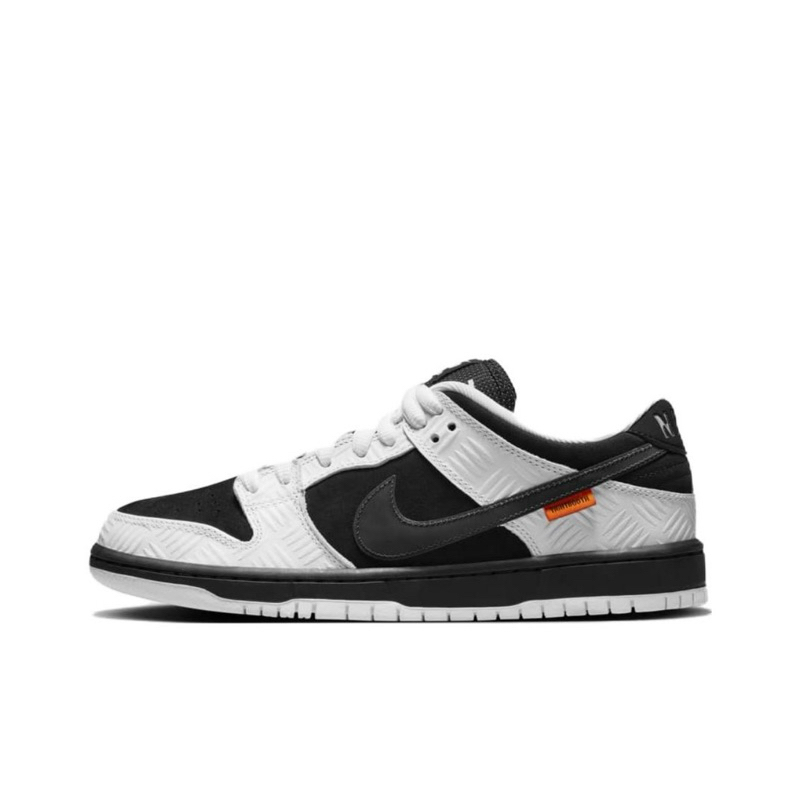 TightBooth x Nike Dunk SB Low FD2629-100