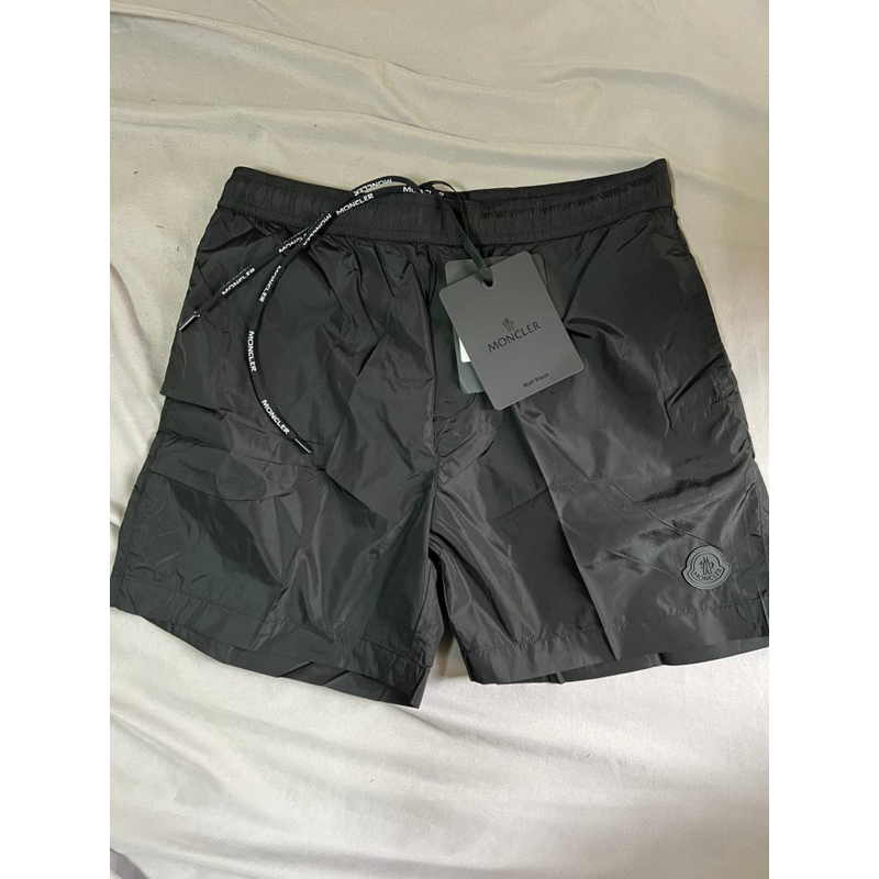 Moncler-矽膠黑鈴鐺反光LOGO短褲