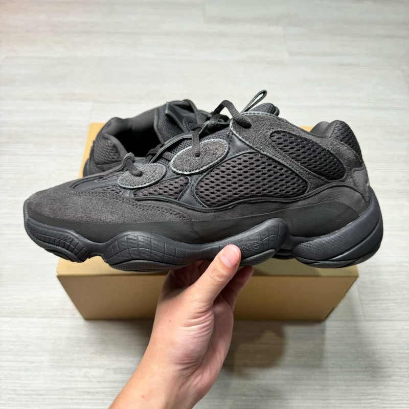 YEEZY BOOST 500 黑魂