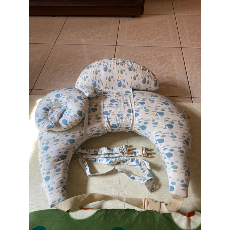 二手 藍小魚 哺乳枕 餵奶枕 吐奶枕 月亮枕 防溢奶枕 孕婦枕  寶寶餵奶枕
