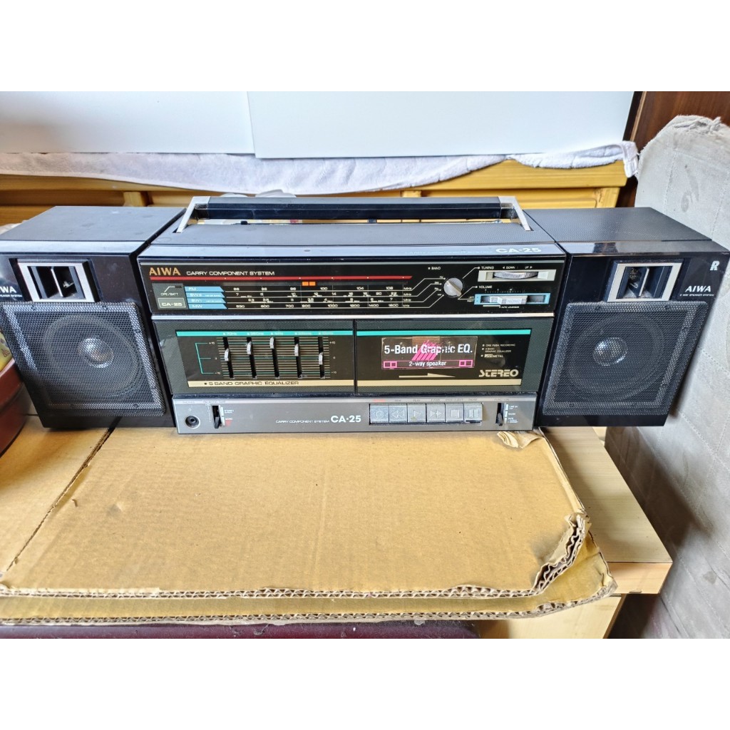 古董收藏品 aiwa CA-25 卡帶收音機 愛華手提音響 愛華床頭音響 卡式錄音帶 卡座卡帶磁帶錄音機收音機收錄機