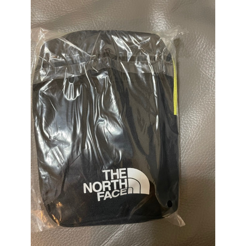 全新 華航過夜包（THE NORTH FACE x 中華航空聯名 ）豪華經濟艙 化妝包 手拿包 過夜包 盥洗包 螢光綠