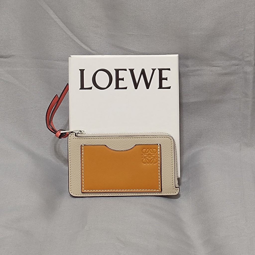 全新LOEWE柔軟粒面小牛皮拼色卡夾👜零錢包👜淺燕麥色👜