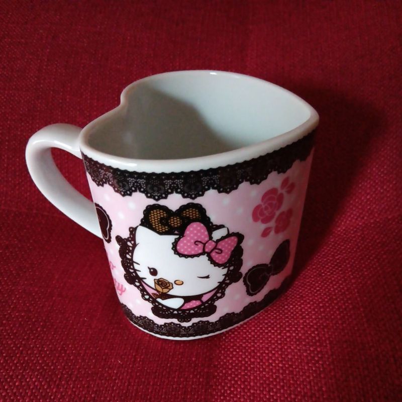 早期全新的2013年Hello Kitty 日本限定 心型蕾絲夢幻馬克杯 咖啡杯 茶杯 水杯 造型杯 陶瓷杯 絕版珍藏