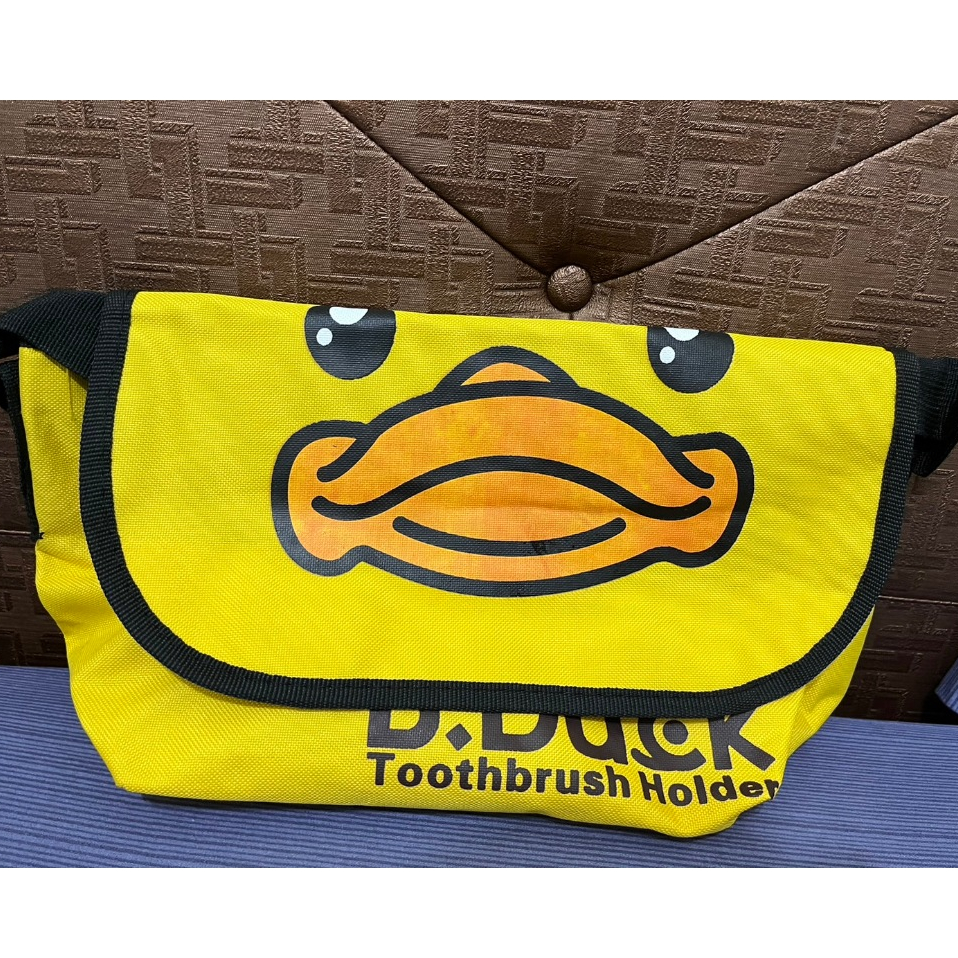 黃色小鴨包包 B.DUCK 斜背包 側背包 肩背包 掛包 郵差包 超大空間 可愛包包
