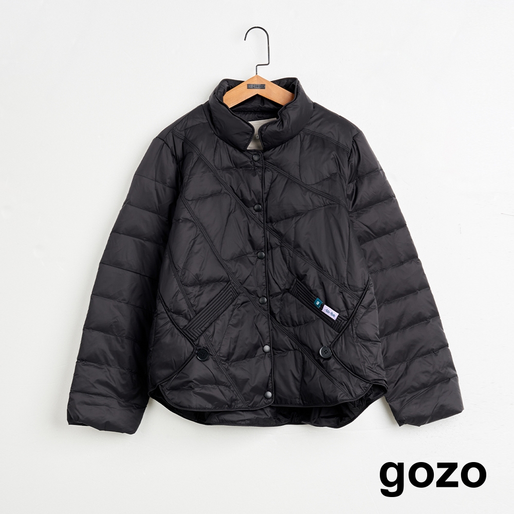 【gozo】➤造型壓紋立領羽絨外套(黑色_F) | 女裝 修身 保暖