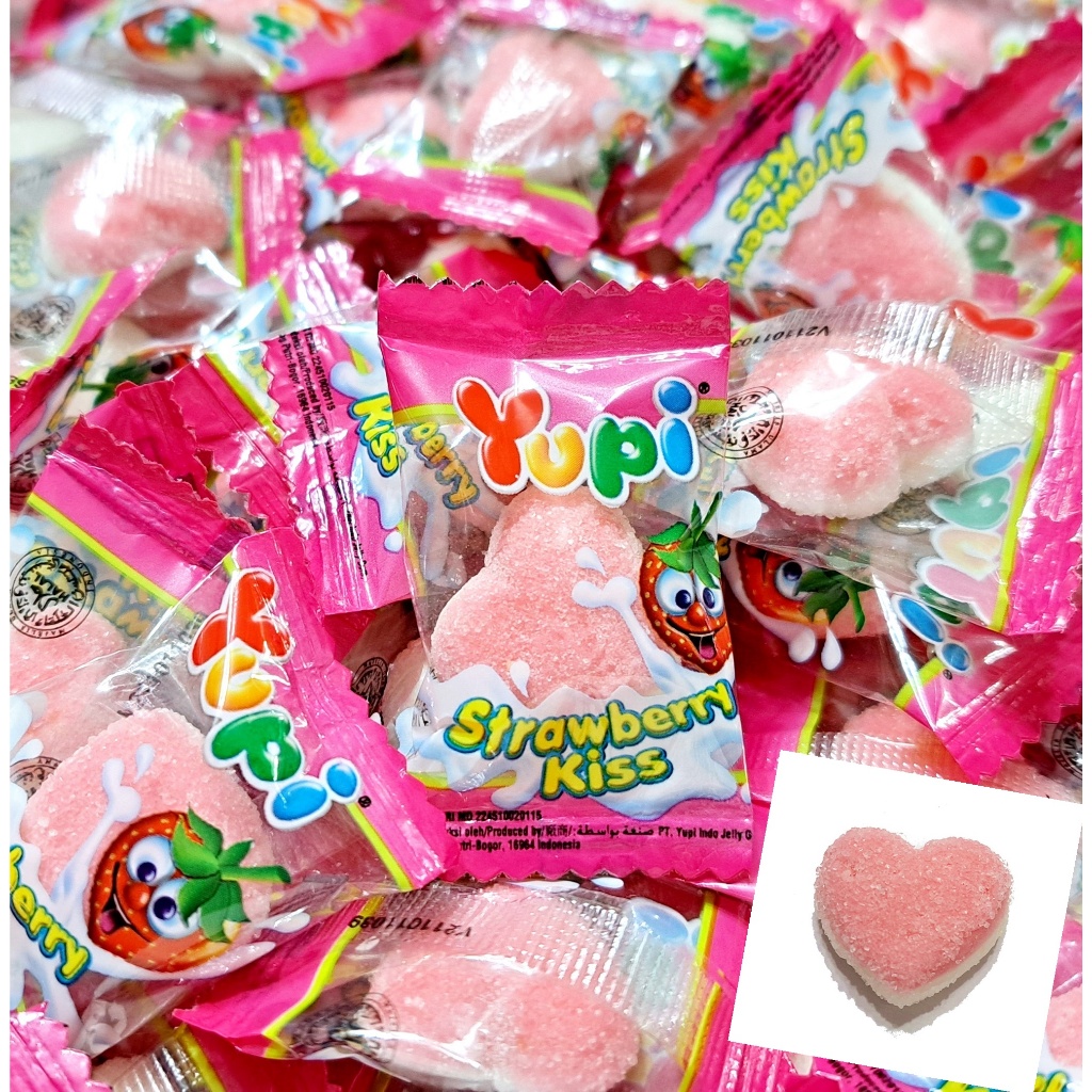【方便購】YUPI 呦皮草莓味QQ軟糖！雙色愛心軟糖💗／水果糖情人節喜糖訂婚結婚新年送禮