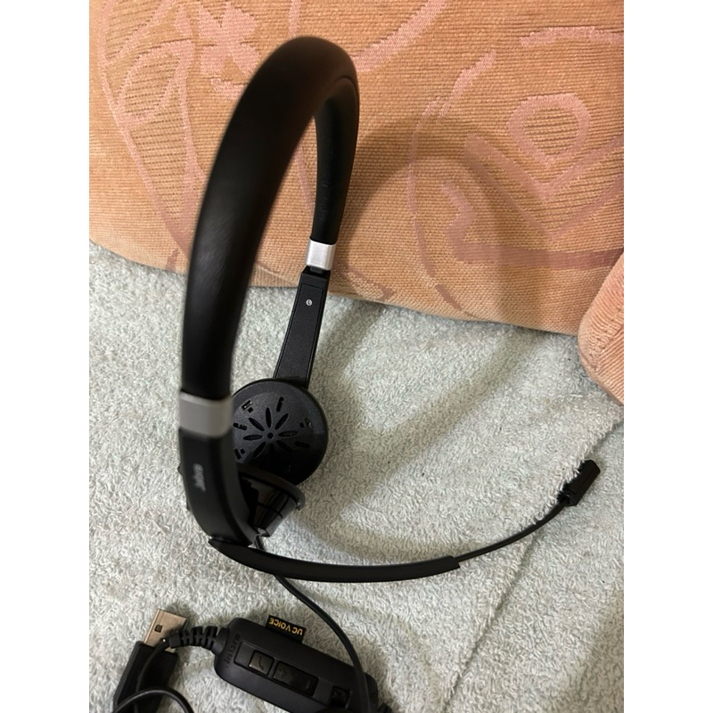 二手【Jabra】UC VOICE 550 MS商務會議耳罩式耳機麥克風(頭戴式有線商用耳機)雙耳耳麥，型號HSC011