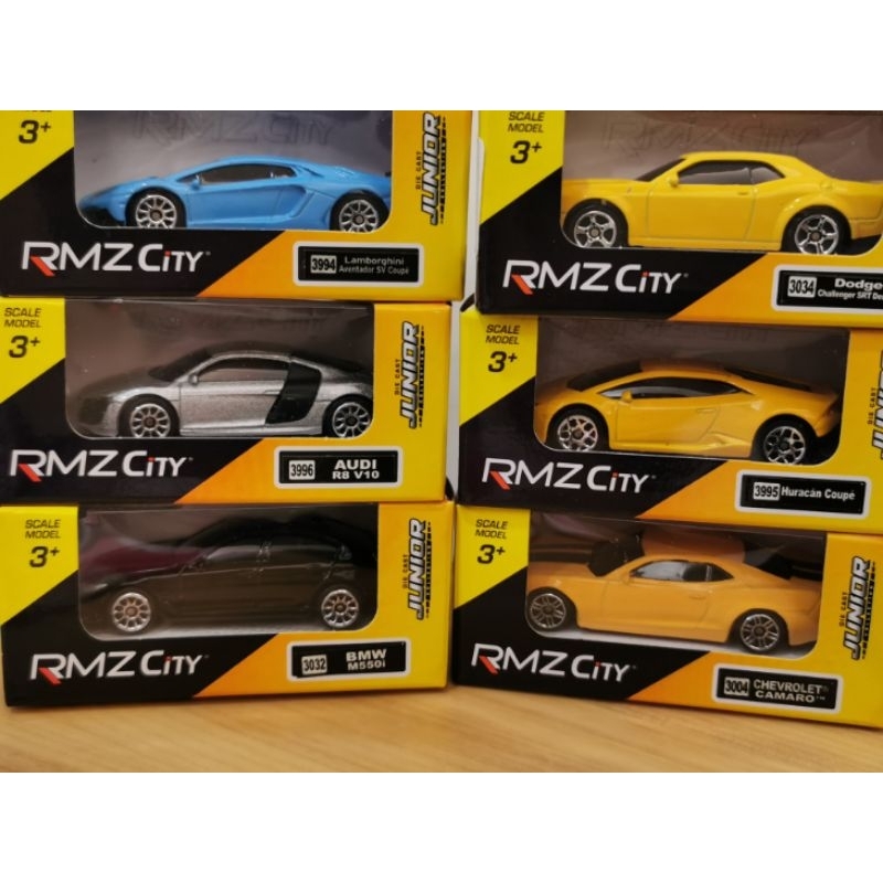 rmz city Lamborghini huracan aventador audi r8 BMW camaro