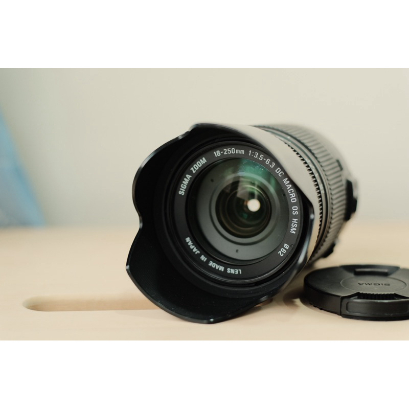 「二手中古鏡頭」SIGMA 18-250mm F3.5-6.3 DC MACRO OS HSM For Canon 佳能