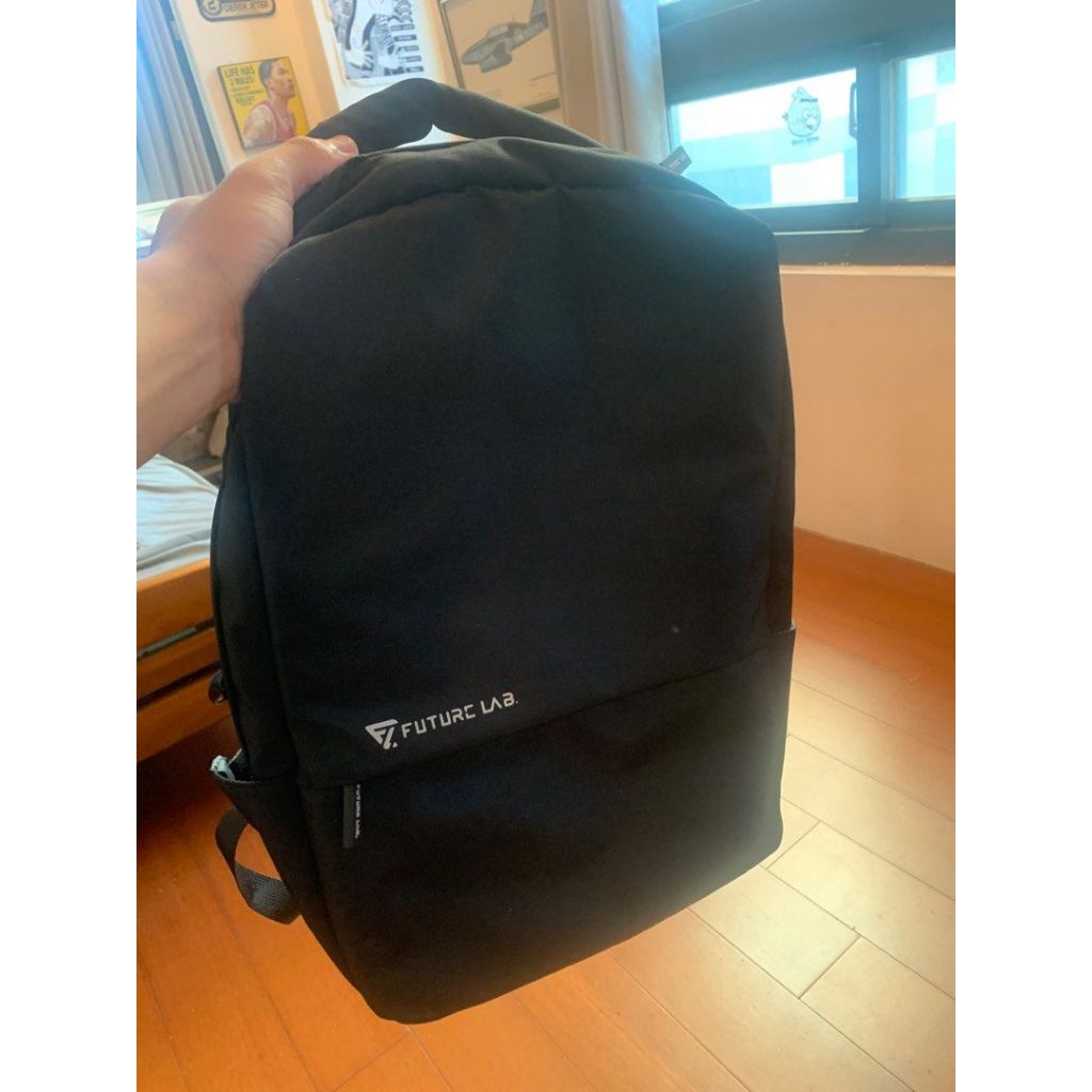 【未來實驗室】FREEZONE 零負重包X 後背包推薦 電腦包 筆電包 防水包