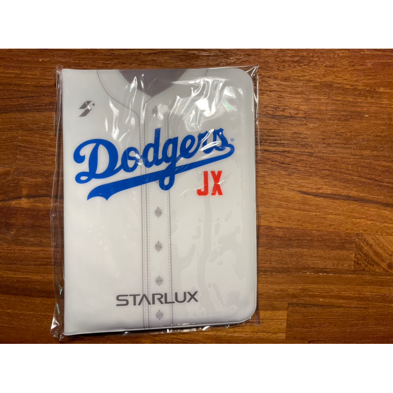 全新｜星宇航空STARLUX Dodgers道奇聯名護照套