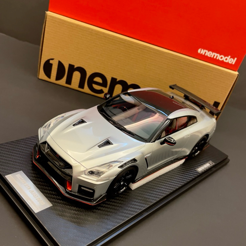 【年輕人講武德模型店】1/18 Onemodel Nissan GT-R Nismo 2020 Super Silver