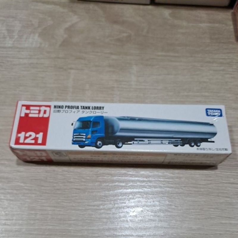 Tomica 121 HINO PROFIA TANK LORRY