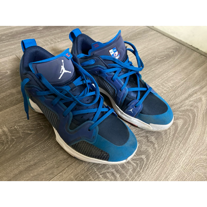 Jordan 37 low 藍色