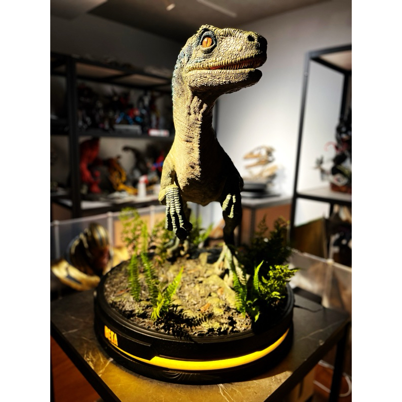 (展示）Queen studios 侏羅紀世界 侏羅紀公園 恐龍 迅猛龍 小藍 貝塔  1/1 雕像 模型 GK
