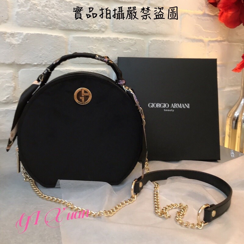 ‼🈶️歐洲專櫃㊣品‼️限量GIORGIO ARMANI （附紙袋.紙盒）VIP滿額禮 網美必備絲絨高質感圓餅包