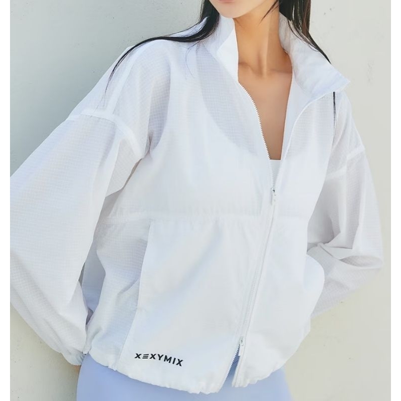 XEXYMIX 韓國購入  立領防風長袖外套 白色 九成五新 現貨 季節轉換 柔軟觸感 透氣 輕薄