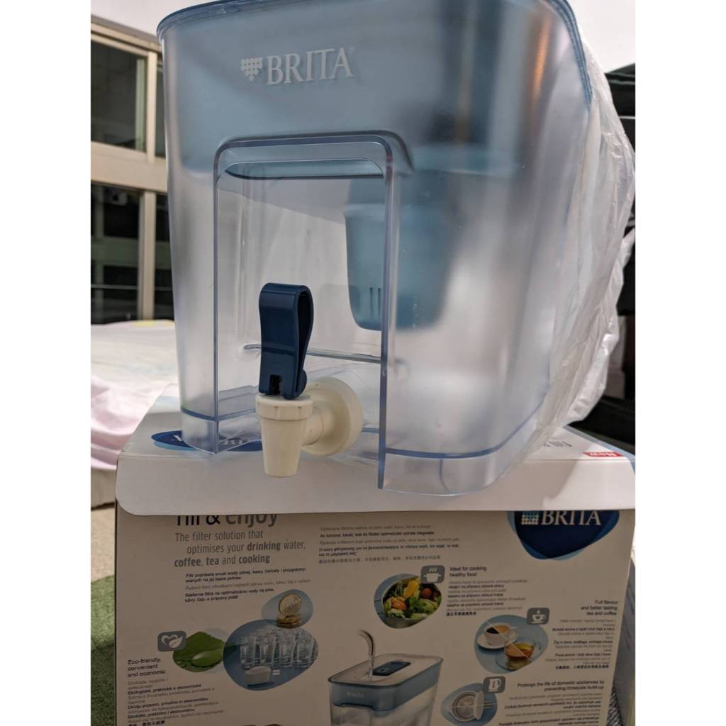 Brita 桌上型濾水箱 8.2 公升 / 6入濾芯 / Brita Style 純淨濾水壺 3.5公升