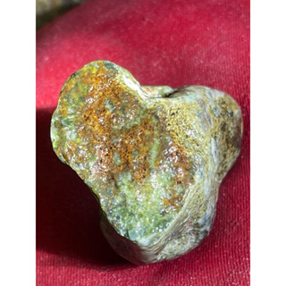 臺灣臺東成功海洗透光翡翠綠珊瑚花藍寶石