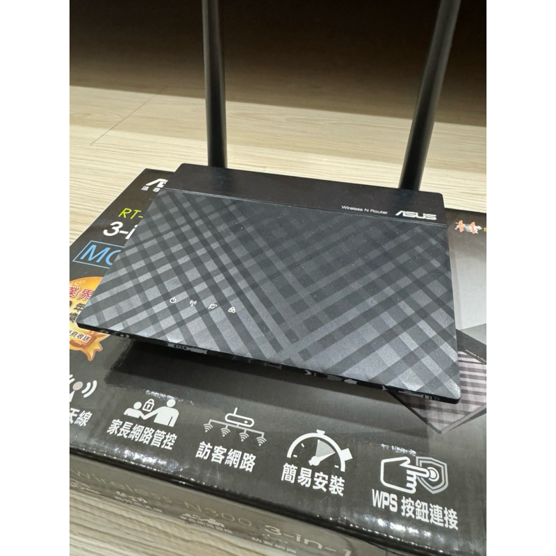 華碩ASUS RT-N12 無線寬頻路由器 300Mbps 二手