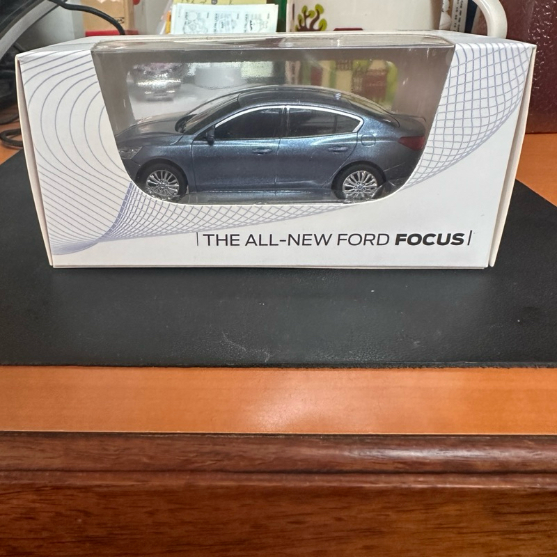 focus mk4汽車模型 1:43 全新未拆