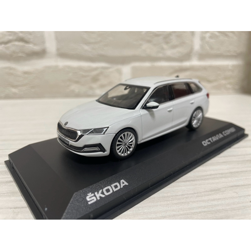 1:43 捷克🇨🇿 SKODA 原廠 Octavia combi阿塔 模型車 聰明的就懂 合金車 車模 全新盒裝