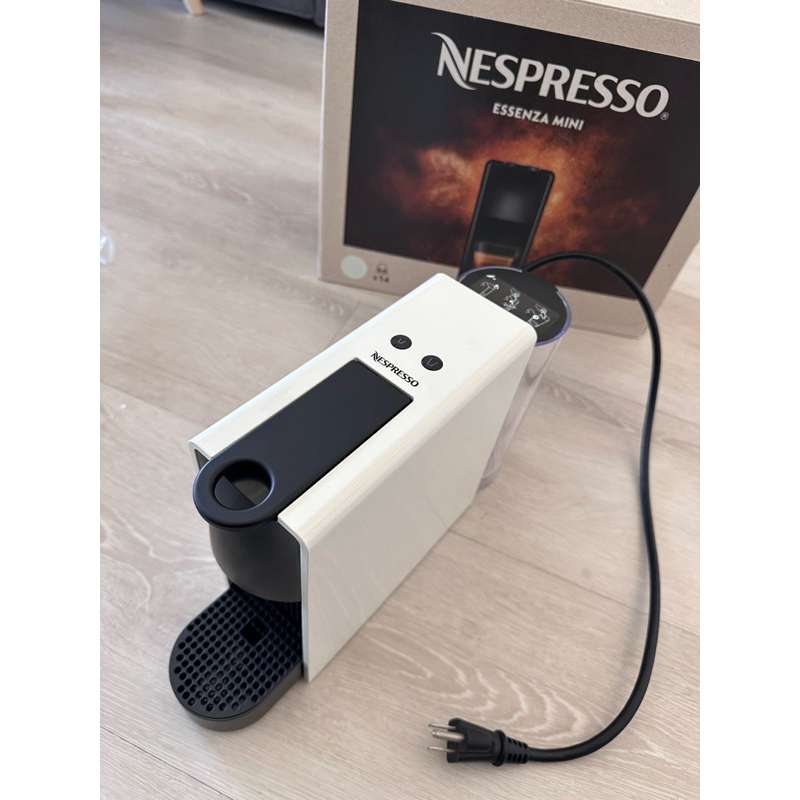 Nespresso Essenza Mini C30  白色
