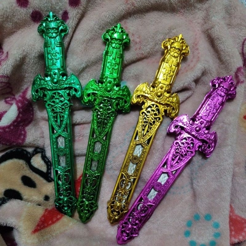 A 短劍 22公分 小寶劍 金屬 色澤 塑膠 小劍 寶劍 迷你 劍 武器 玩具